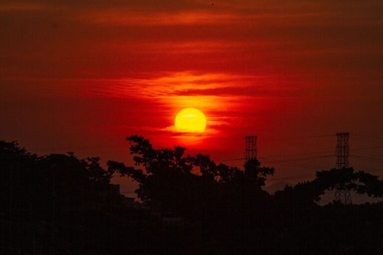 Calor: Rio registra sensação térmica de 47,2°C neste sábado calor:-rio-registra-sensacao-termica-de-47,2°c-neste-sabado