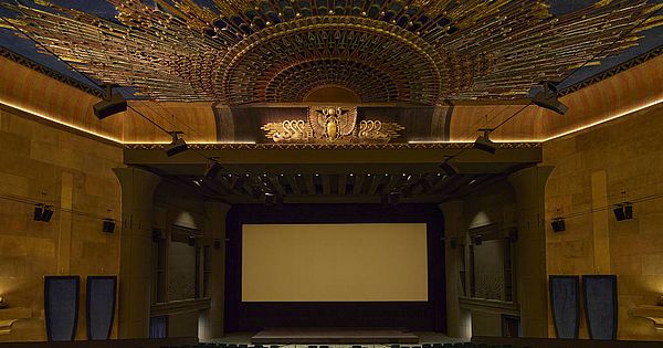 Netflix abre cinema próprio em sala histórica de Los Angeles após obra milionária netflix-abre-cinema-proprio-em-sala-historica-de-los-angeles-apos-obra-milionaria
