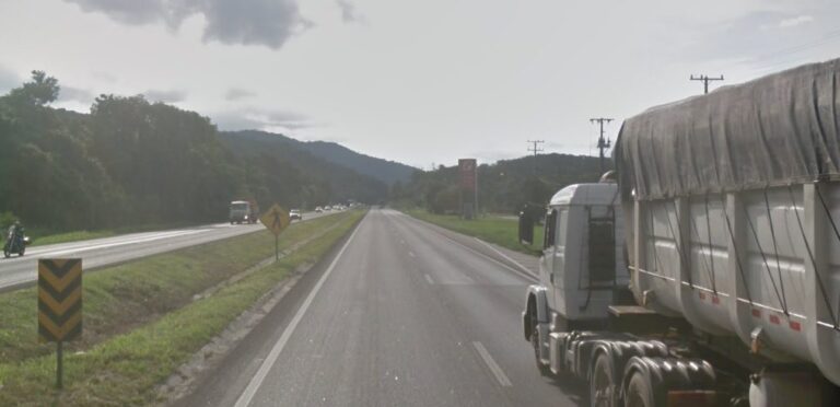 Acidente na BR-277 em Paranaguá acidente-na-br-277-em-paranagua