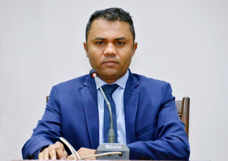 deputado-moisemar-marinho-deixa-grupo-de-eduardo-gomes-e-dorinha-para-apoiar-vicentinho