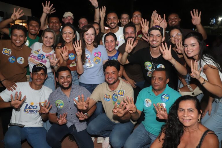 vereadores-puxam-ato-de-apoio-a-professora-dorinha-nesta-quarta-feira-em-palmas