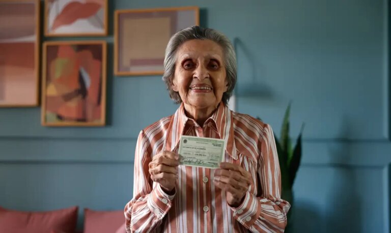 Abstenção de eleitores com mais de 70 anos cai quase 10 pontos percentuais abstencao-de-eleitores-com-mais-de-70-anos-cai-quase-10-pontos-percentuais
