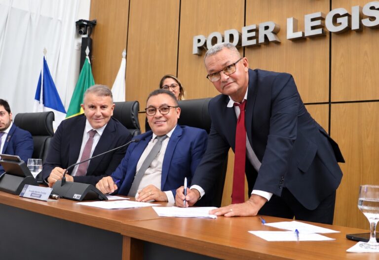 nonatao-da-4-toma-posse-como-vereador-titular-na-camara-de-palmas