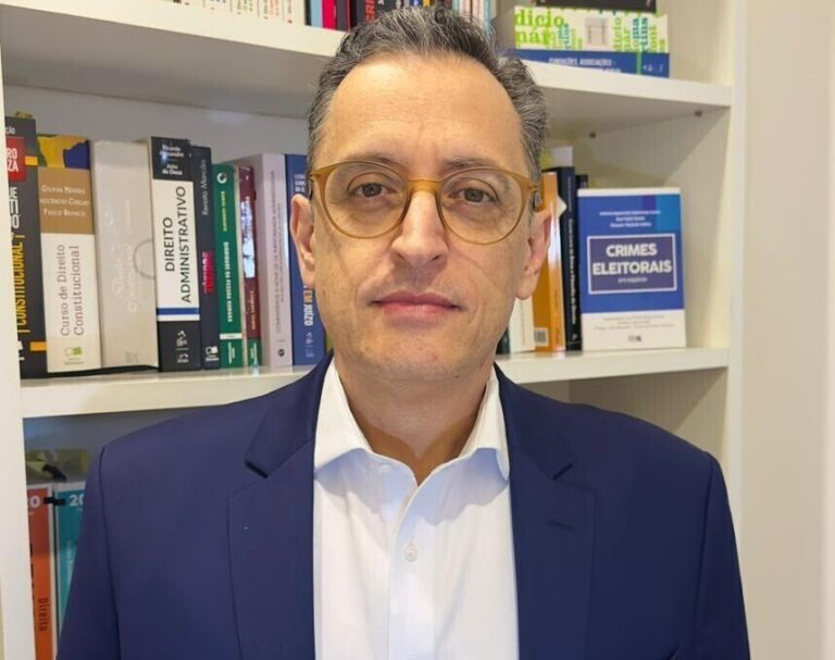 flavio-bolsonaro-nos-eua:-o-rastro-do-dinheiro-e-o-risco-de-fuga-que-nao-podia-ser-ignorado